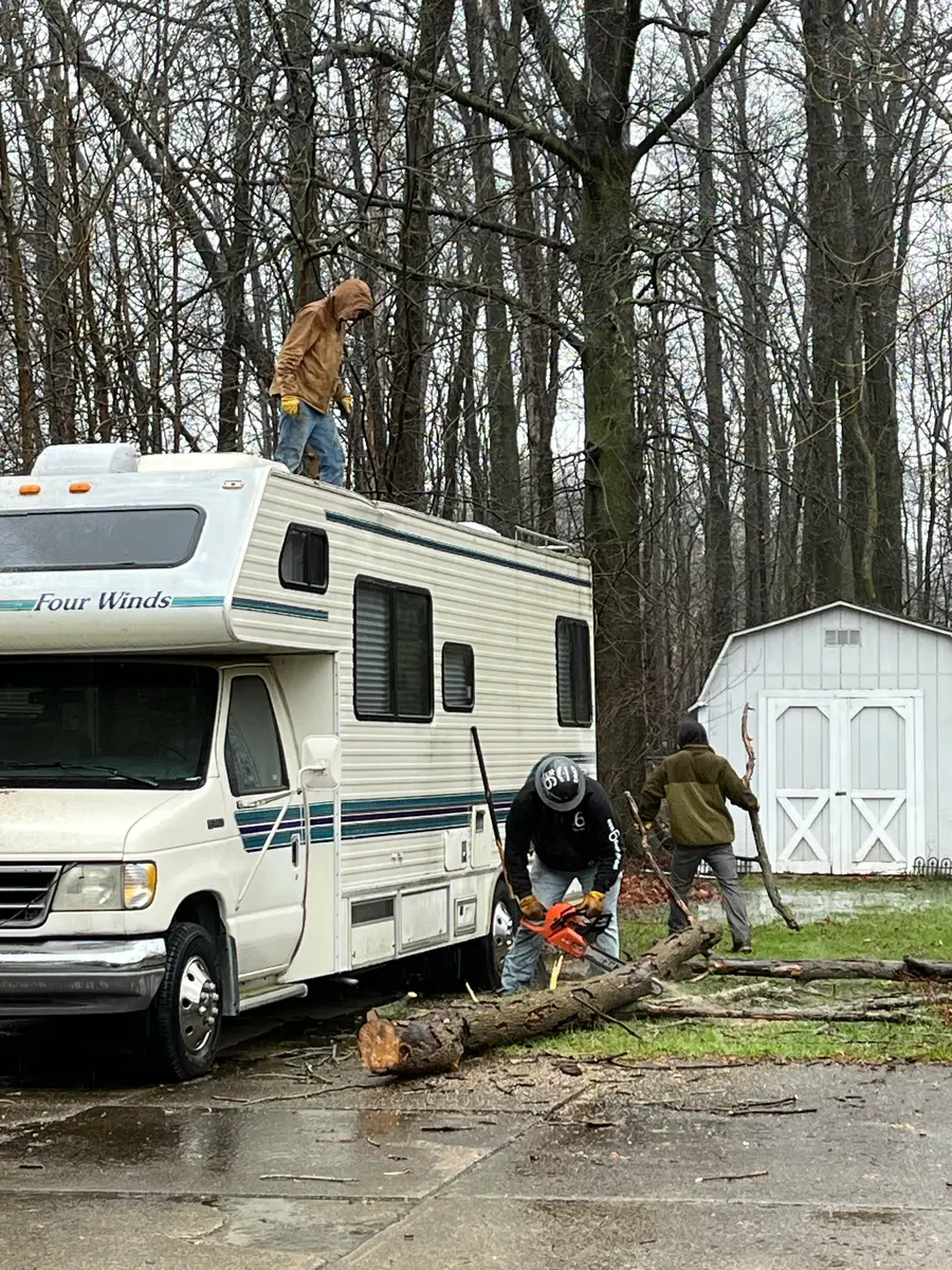 Storm damage clean-up with chainsaws