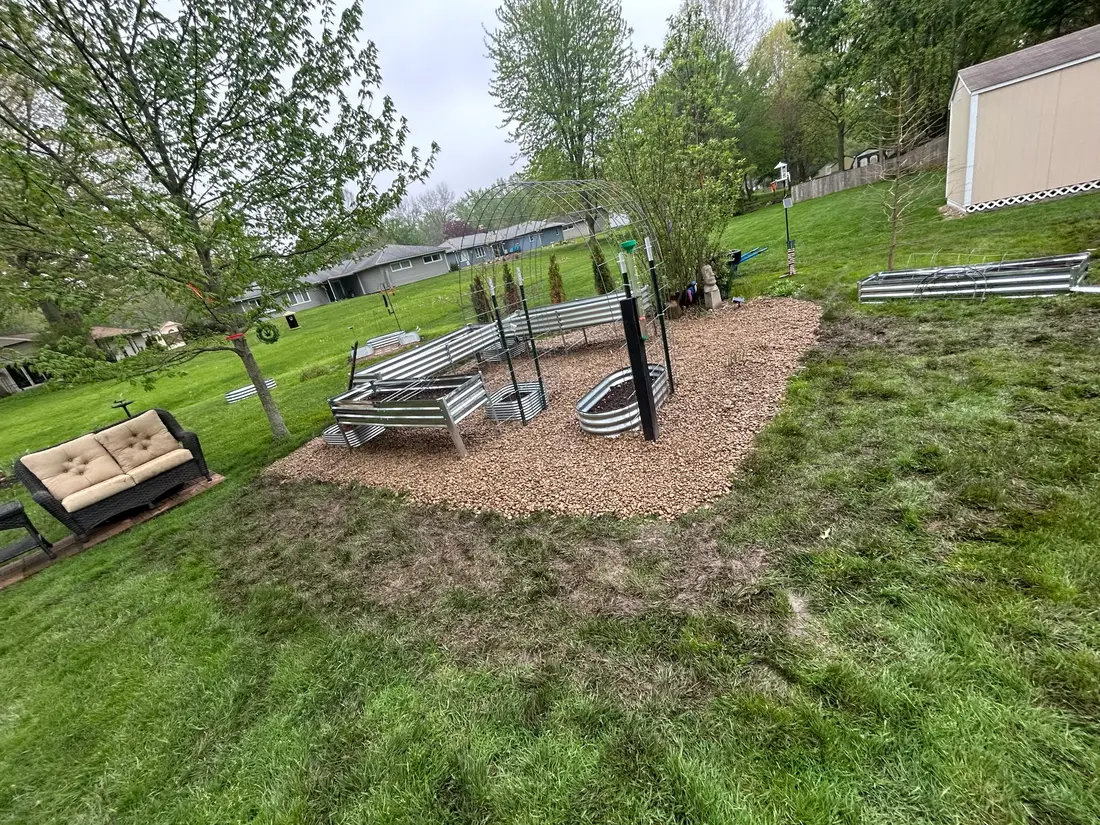 Completed rock and mulch border project